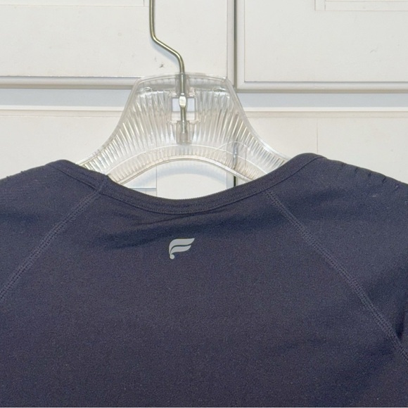 New! Fabletics Sync Seamless Long-Sleeve Top Black XLarge Yoga Minimalist - Picture 10 of 12